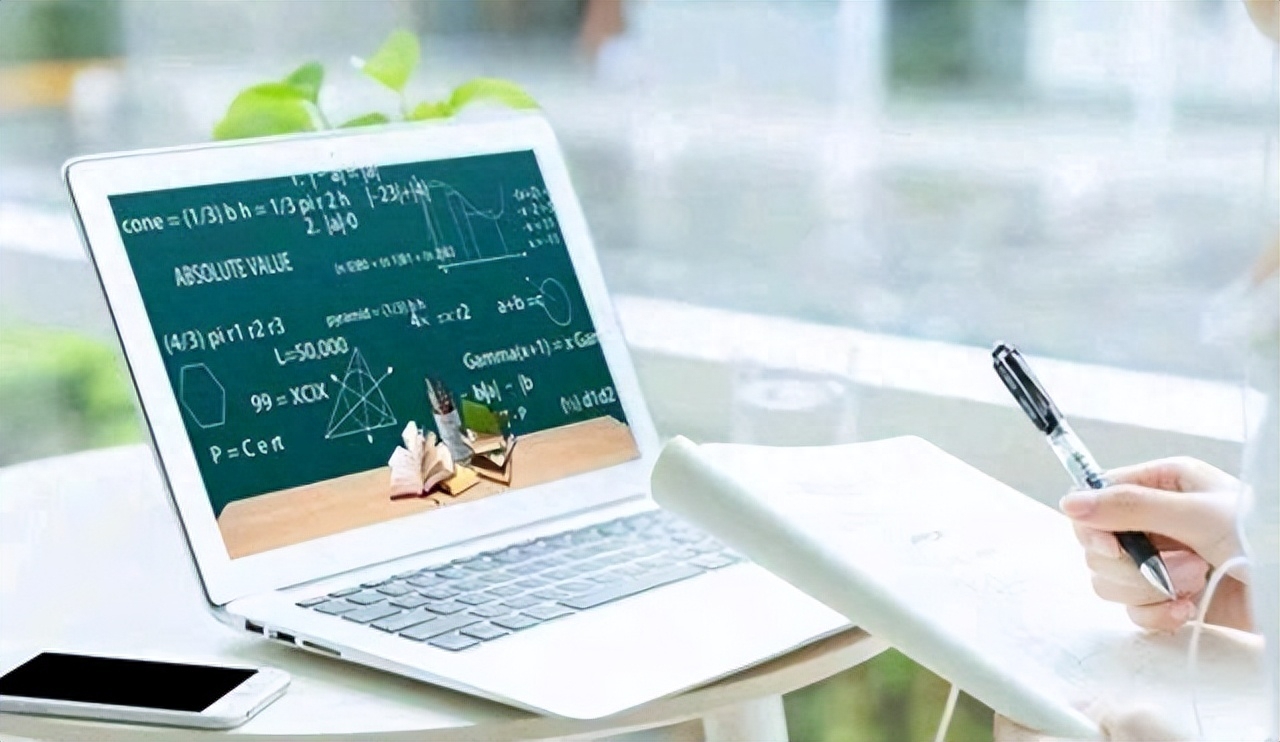 平板成大学生必备？盘点五款网课平板：1799起，iPad不是唯一选择