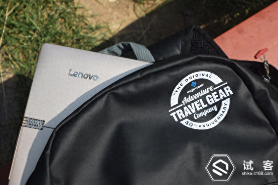 想要好玩好用的轻薄笔记本?这台肯定不会差