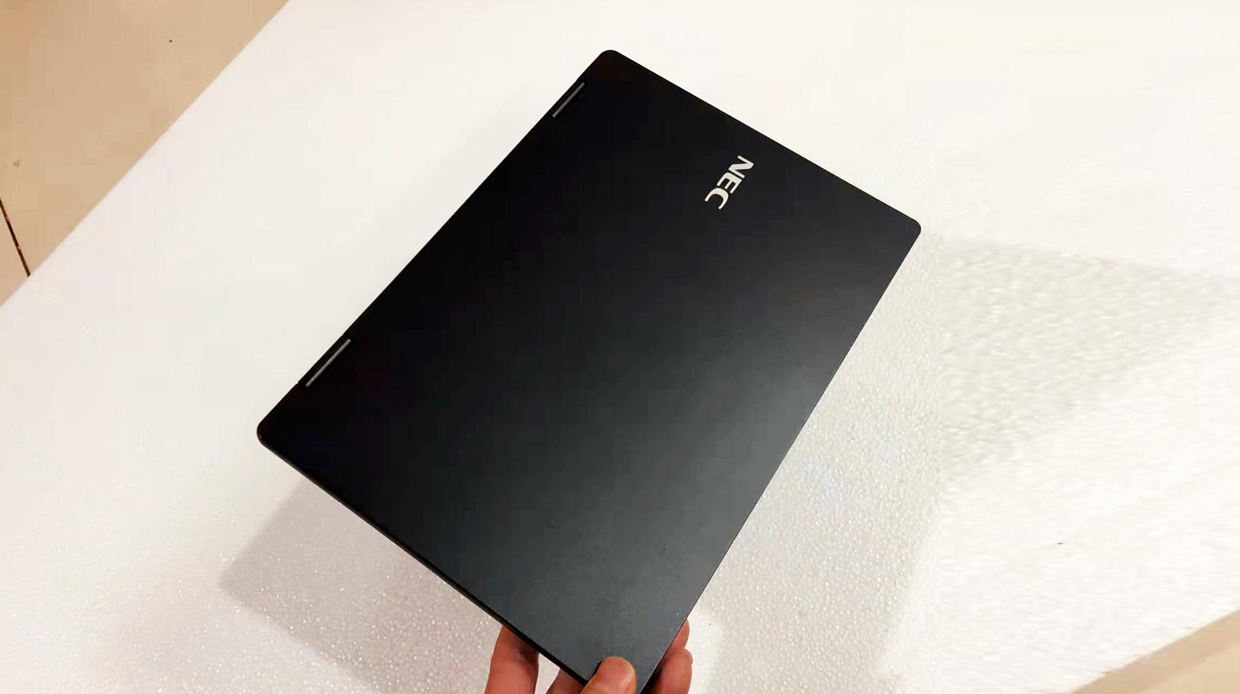 798克机身加隐藏式接口,这台二手NEC笔记本,设计师的办公好搭档