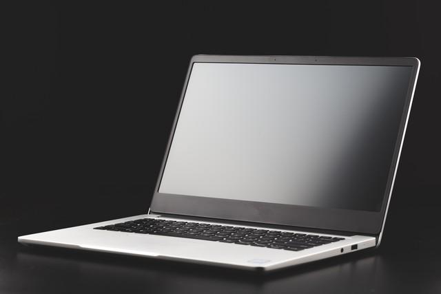 笔记本电脑重量排行榜（Top1-30）