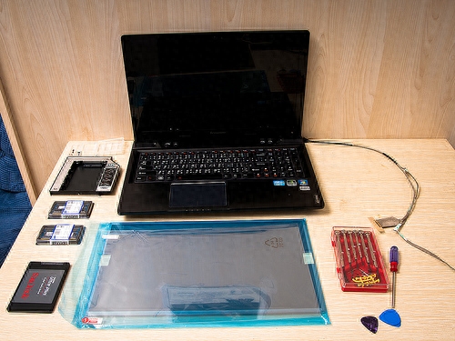 联想Y580更换自带的32GSSD，有需要的速度来看！