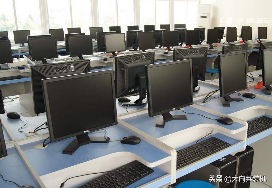 为什么，DDR5内存条一夜跌成白菜价，但买的人却不多？