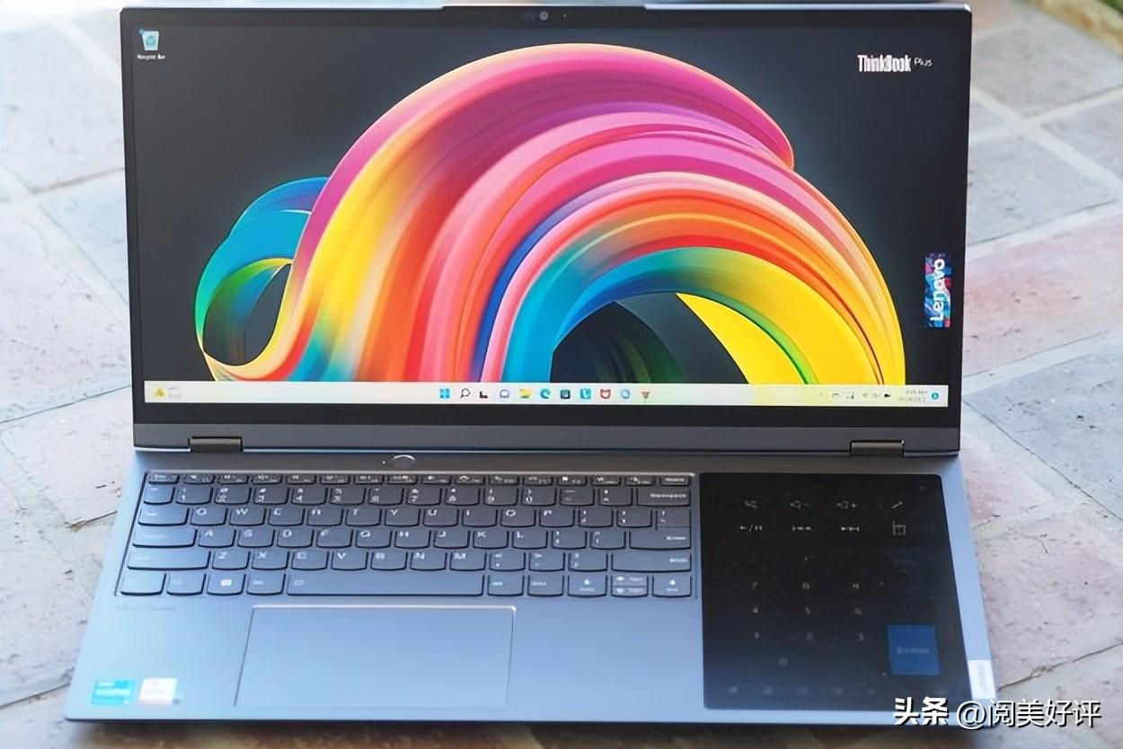 联想 ThinkBook Plus Gen 3 评测：梦想中的顶级多任务工作站