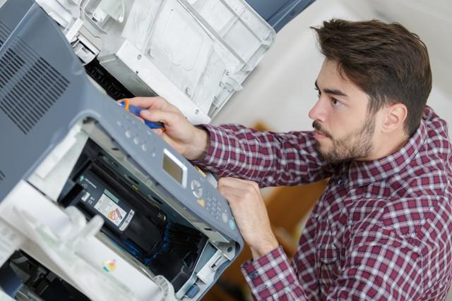 如何在电脑上安装打印机？