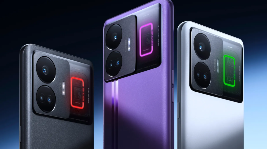冲高端?真我首款8Gen2曝光丨荣耀90屏幕超越iPhone14
