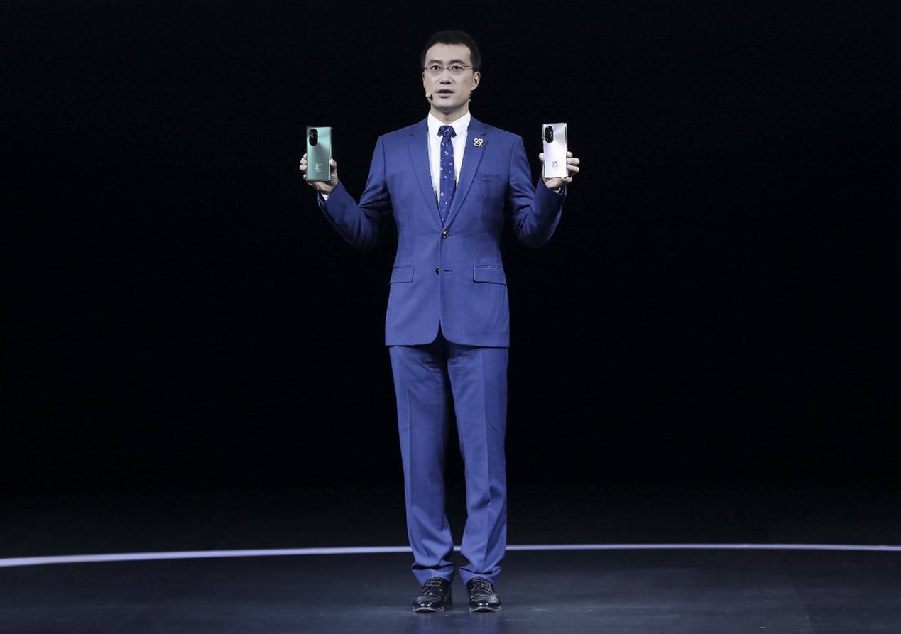 3299元起，华为nova 8正式发布：120Hz屏幕加持