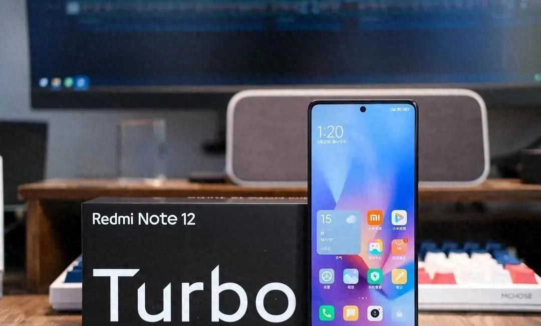 降至1533元，6.7寸直屏+5000mAh大电池，最高支持16GB+1TB