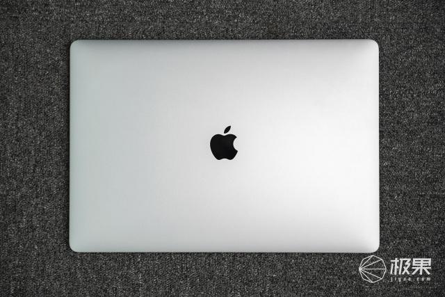 新老MacBook Pro对比评测！哪个更值得买？2018版仅小胜