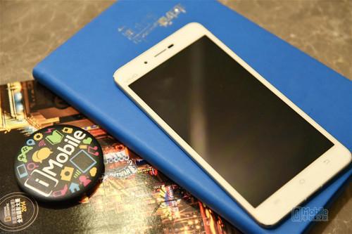 K歌神器超薄机身 vivo X5MAX售2298元