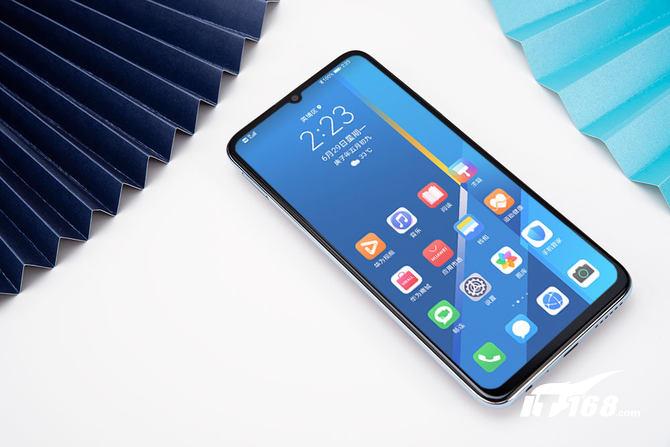 荣耀X10Max评测：7.09英寸大屏影音娱乐先锋