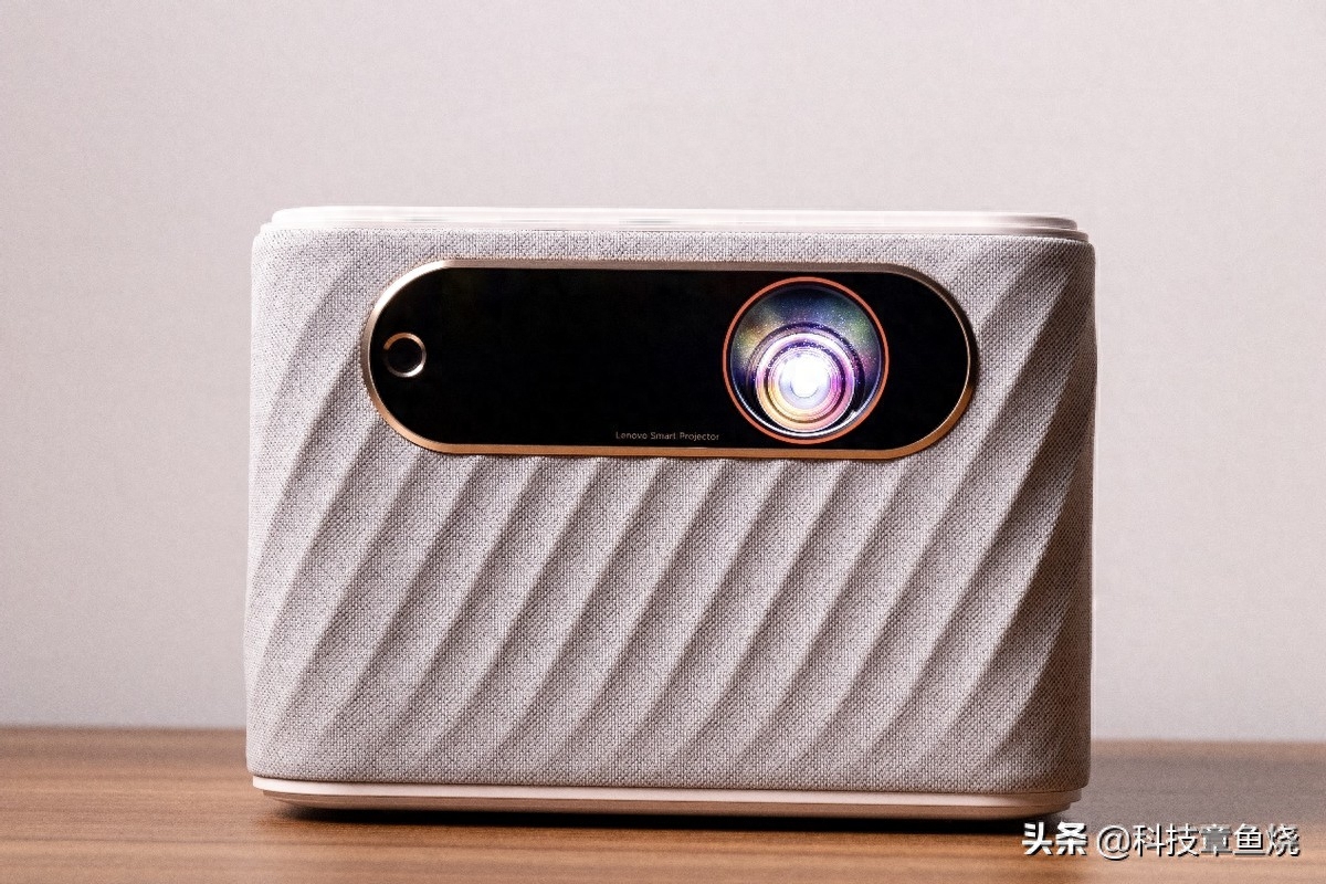 你真的需要一台投影仪了!联想T500新体验