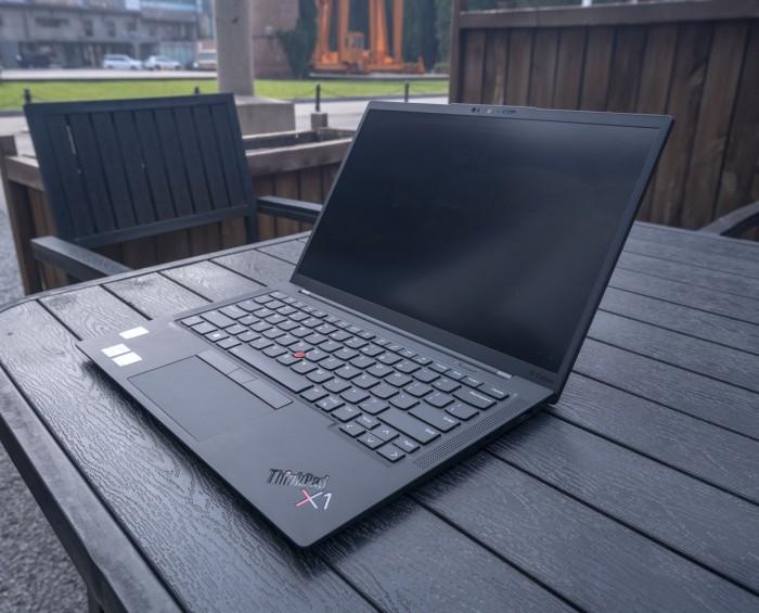 新世代、新突破：ThinkPad X1 Carbon 2022 开箱体验