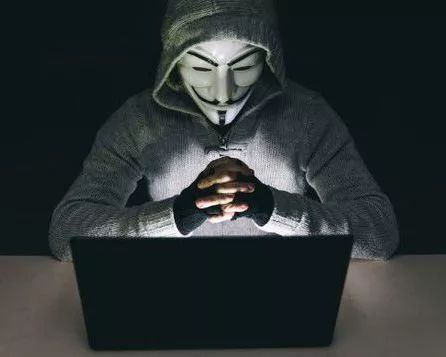 联想昭阳K43c防偷窥的秘诀，和扎克伯格不一样