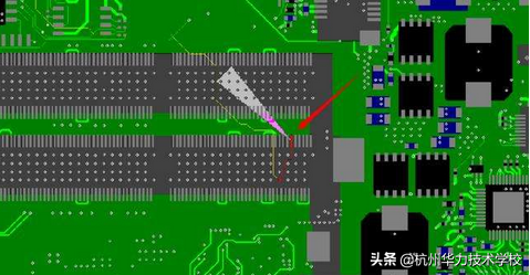 维修联想Thinkpad T400笔记本电脑不过内存-杭州华力学校