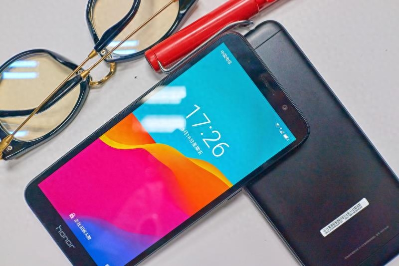 荣耀畅玩7首测:最值得入手的入门机