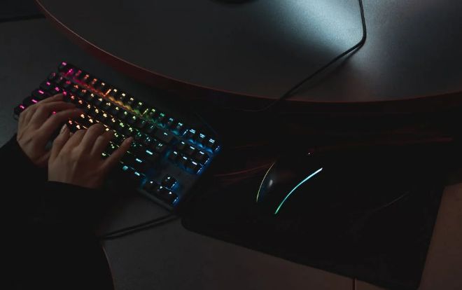 笔记本键盘打不出字的维修方法一