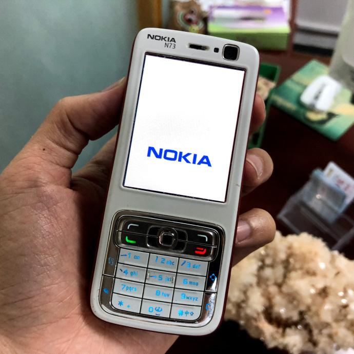 智能机不感冒,当年手握一款诺基亚N73是何等的荣耀?