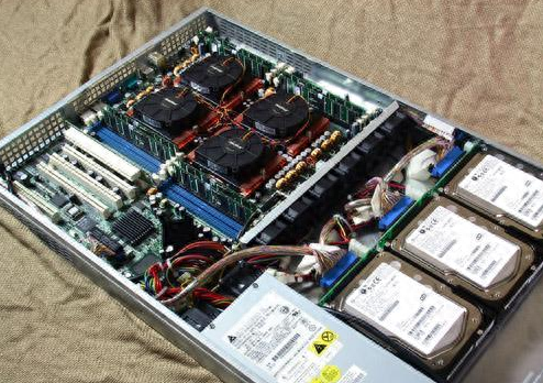 无盘服务器配置要求高?两千的主机就能带100台客户机你信吗?