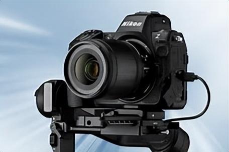 同档次像素旗舰之争，尼康Z8、索尼A7R5、佳能R5对比分析