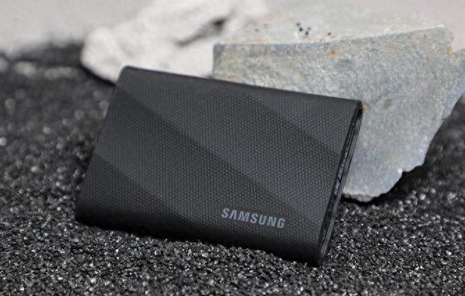 年底便携存储设备咋选？三星T9性能/安全/兼容性全具备