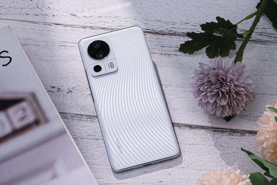 3200万像素前置双摄让自拍更美 Xiaomi Civi 2手机评测