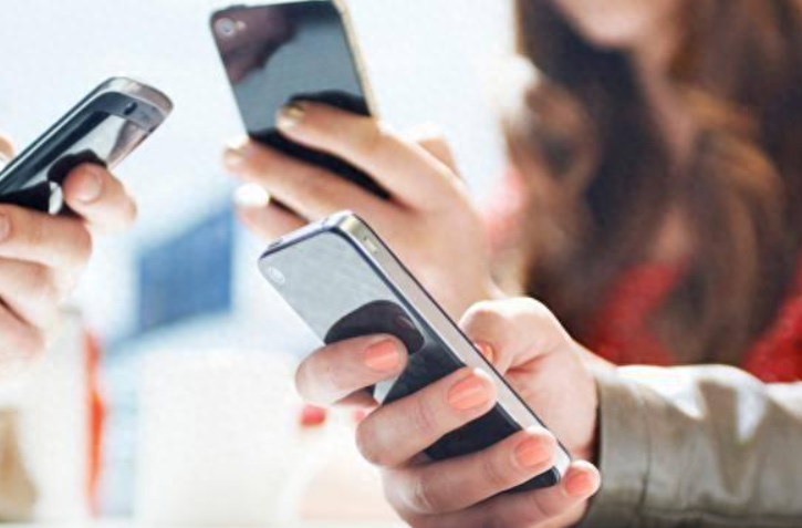 618销冠苹果已预订？14系列最高直降2340，网友：国产机贱卖追赶