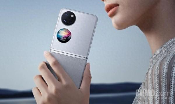 华为和荣耀新机发布节奏曝光 小折叠和保时捷设计都有