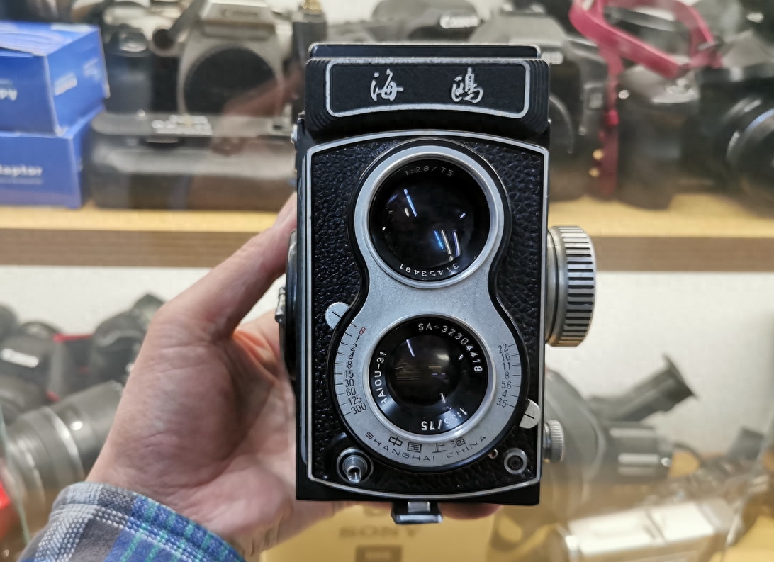 收藏：二手店扒出三十款老相机  你家可能也有  看现在还值多少钱