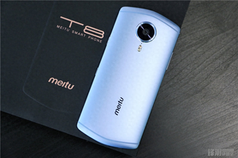 自拍界的“黑科技”，妹子的最爱：美图T8图赏