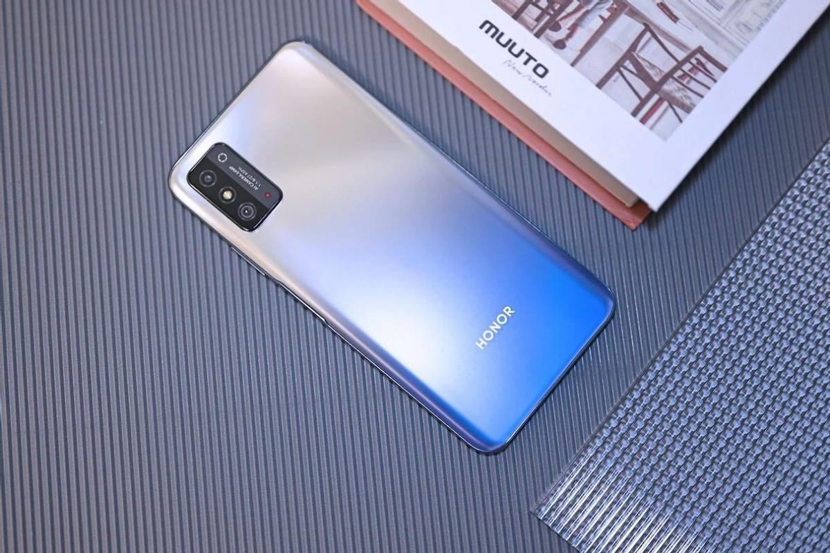 荣耀X40 Max任重道远，7.09寸大屏+5500mAh，还会火吗？