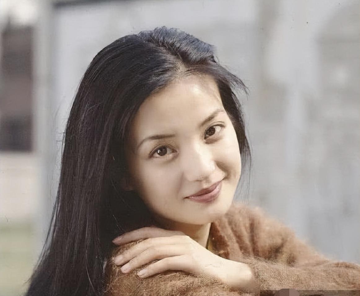 顶风作案！赵薇的罪行何止亲日辱华，如今原形毕露，下场大快人心