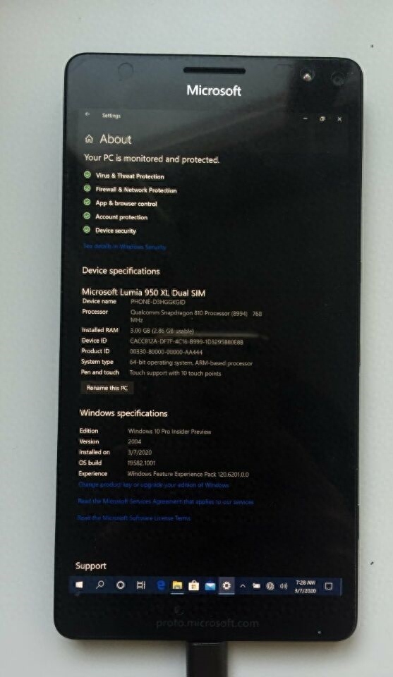 老机不倒!大神给Lumia 950 XL刷入最新Win10,锁核尴尬了!