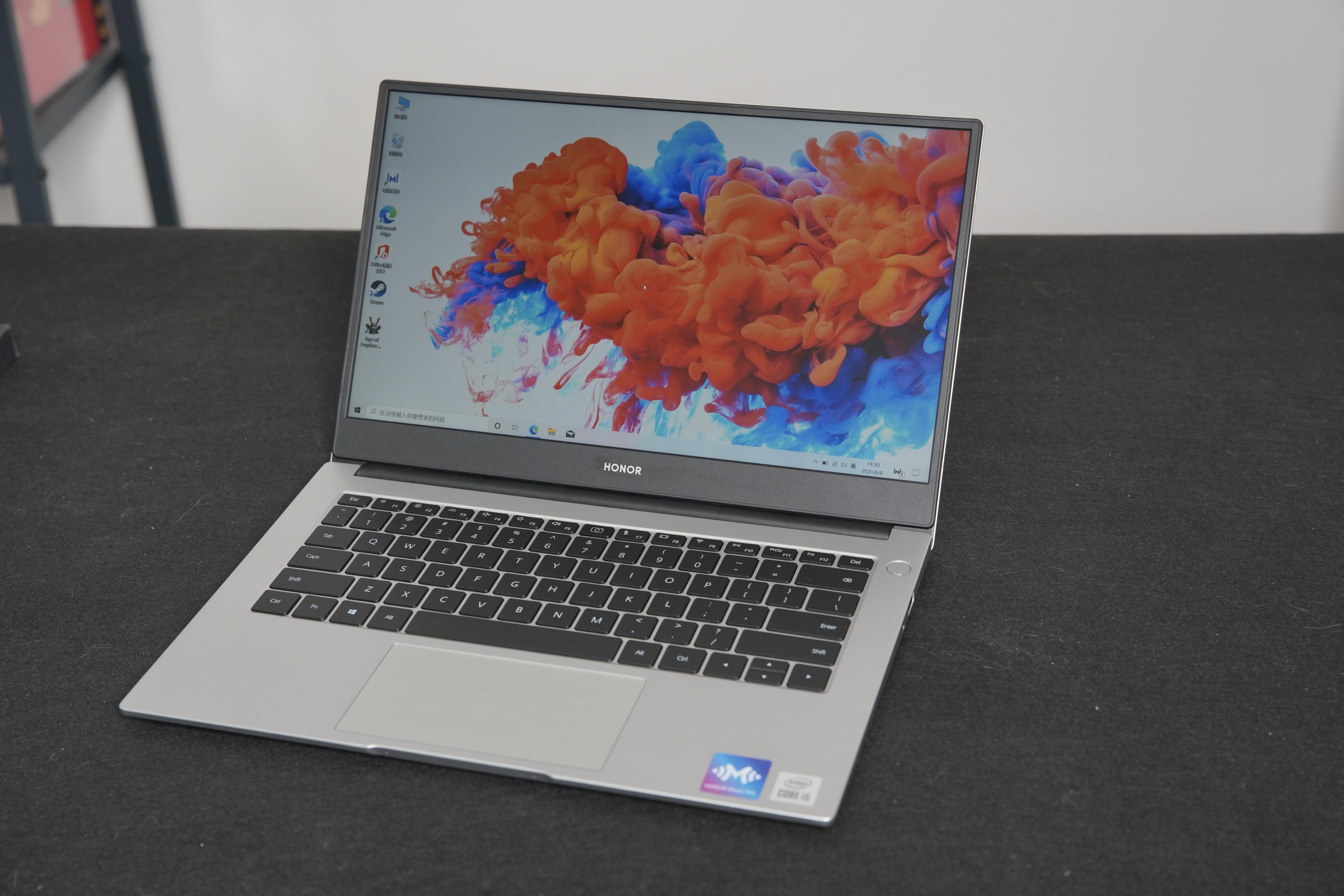 荣耀Magic Book X 14 体验分享:入门级轻薄本也有生产力?