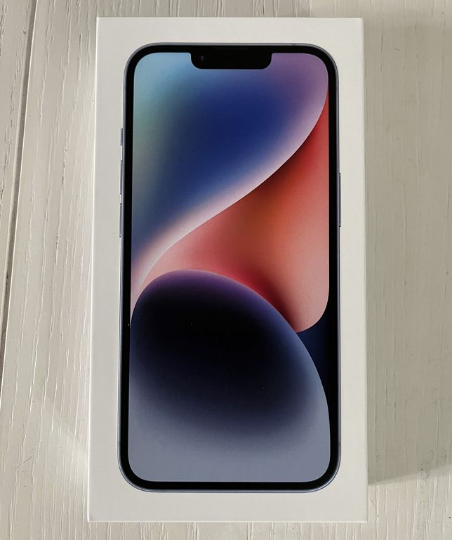 太不保值！网友实体店买iPhone14，比官网还便宜200元