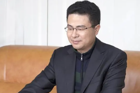 金立手机创始人：一把牌输7亿美金,欠款200多亿跑路,至今下落不明