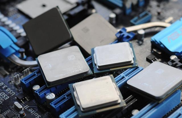intel集成显卡和amd集成显卡哪个好（四核8线程和6核12线程区别）