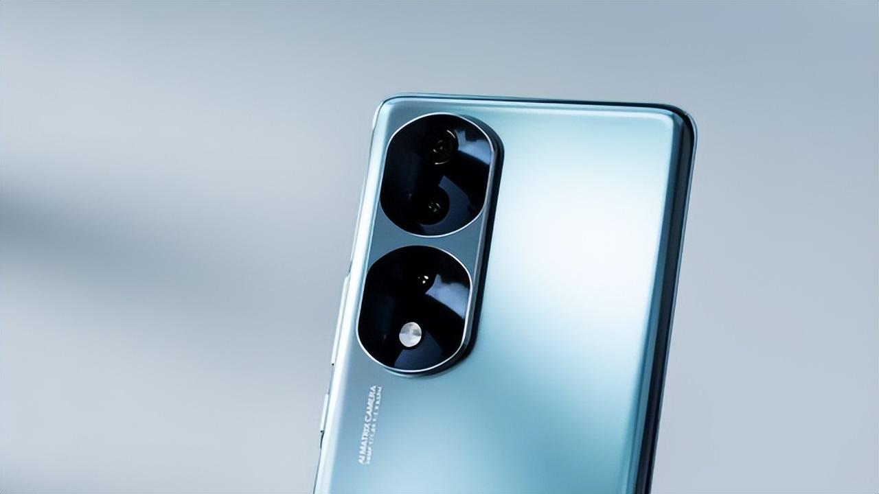 相差仅140元！荣耀60和荣耀70有什么区别？哪一款更值得入手？