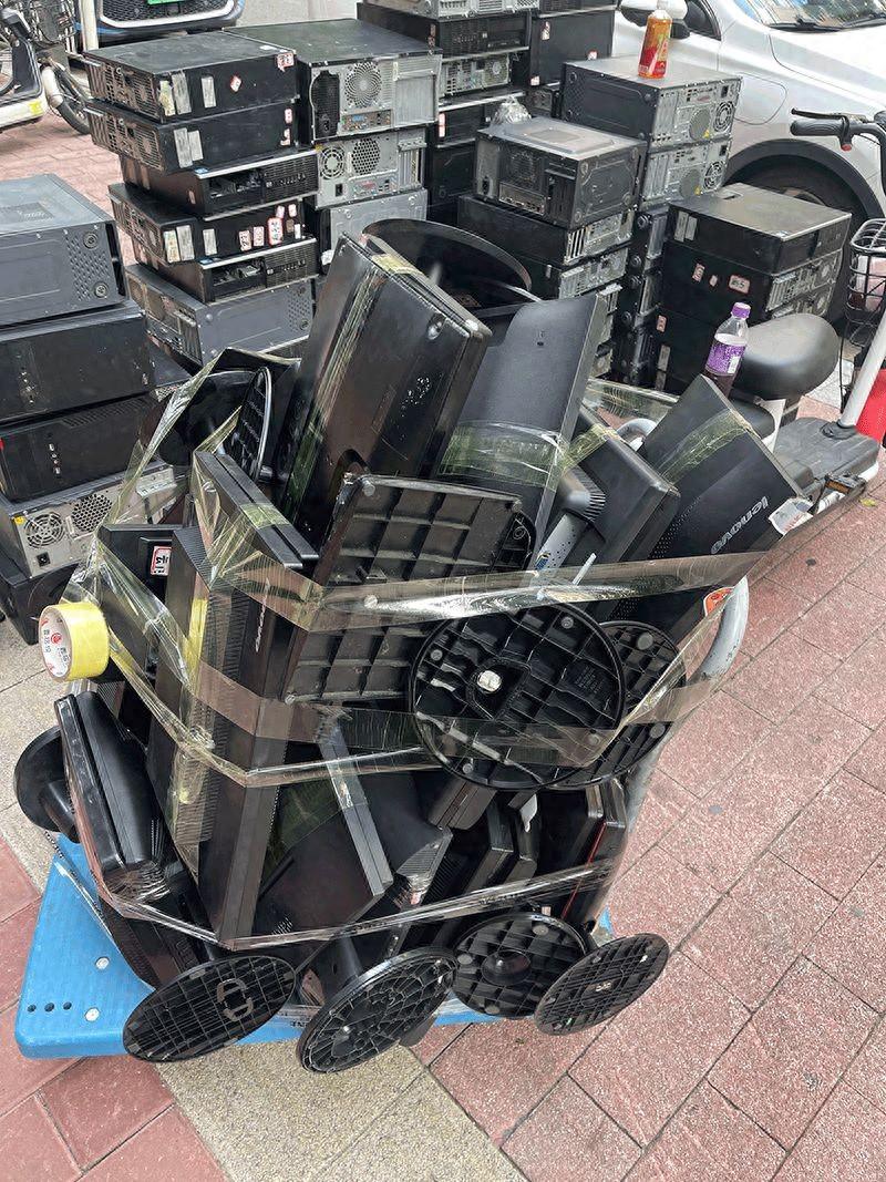 附近二手电脑回收上门电话多少