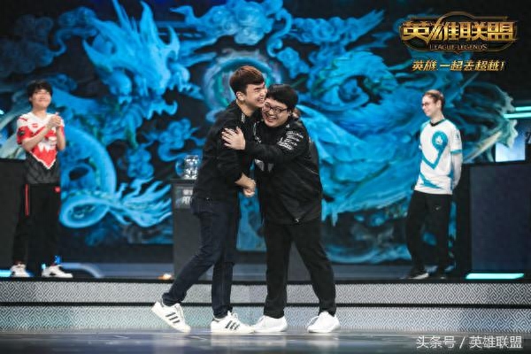 英雄联盟 3年前10月19日三星成功夺S4冠军