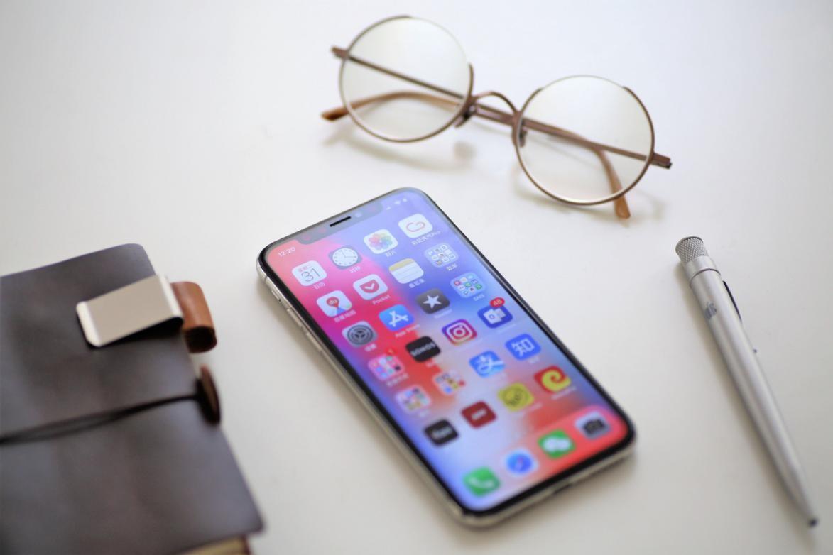 曾一机难求的iPhone X，如今256G来到1919元，当真是血亏