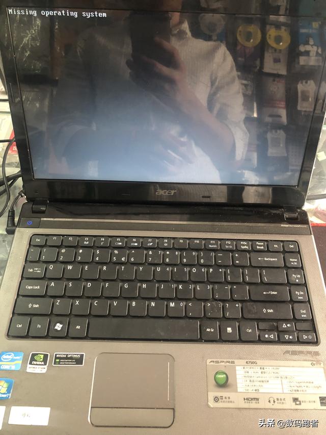 电脑开机显示器黑屏都是英文字母怎么办（电脑开机黑屏一串英文）
