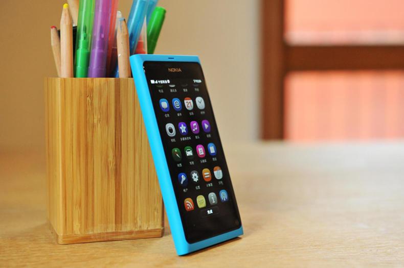 诺基亚N9复刻版!太好看,这设计我太可以了