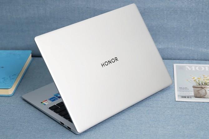 全新荣耀MagicBook 14评测