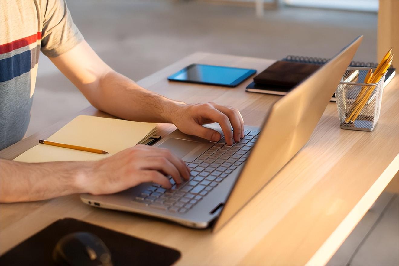 2022年商务本哪款最可靠?推荐三台一线品牌旗舰本,体验各有特色