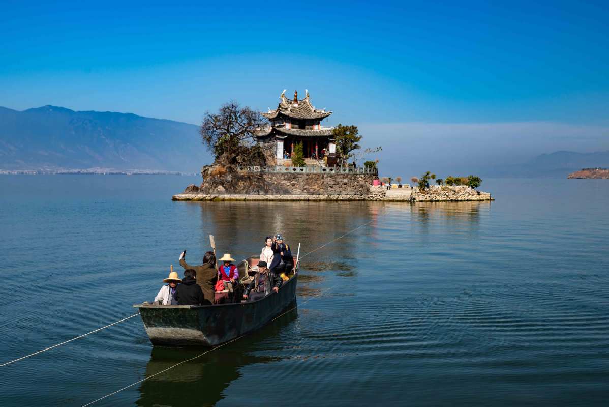 每日一词∣互联网+旅游 internet plus tourism