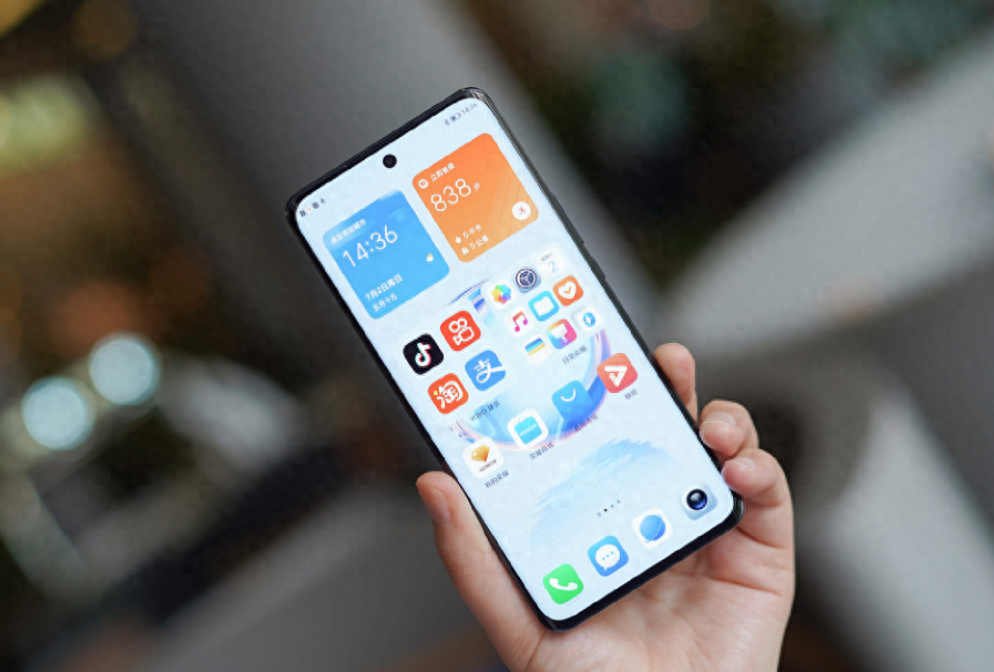 手机不用买太贵,这4款手机目前口碑最佳,使用流畅颜值高