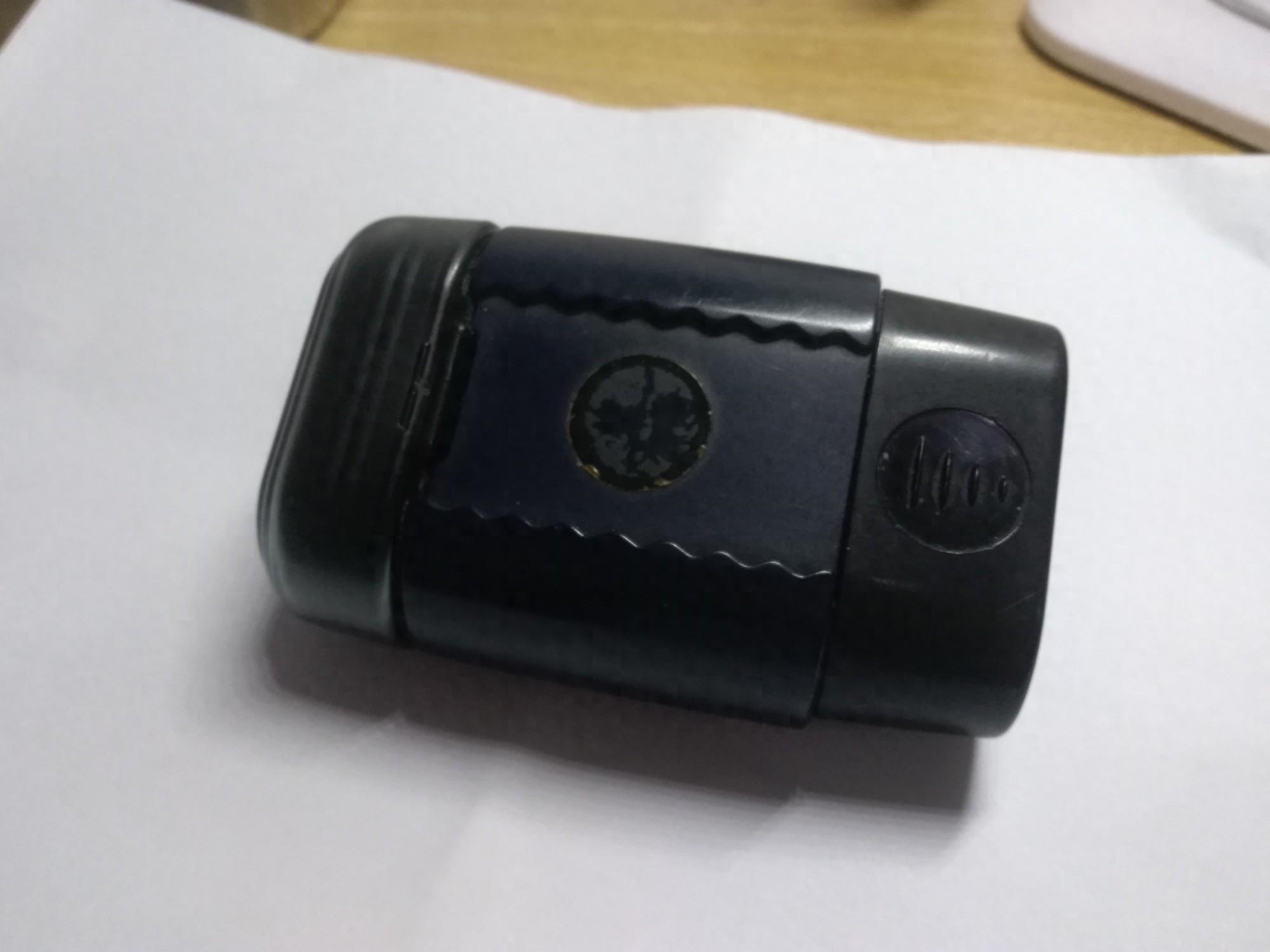 至少04年左右的飞利浦剃须刀简单拆刀头清理残渣