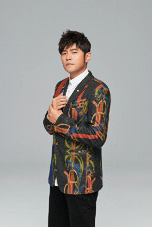 周杰伦12月发新单曲，2024年2月20日将在北京、上海举办演唱会