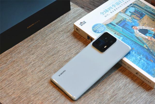 小米MIX4掉价太猛，现已降至3699元，比小米12 Pro更值