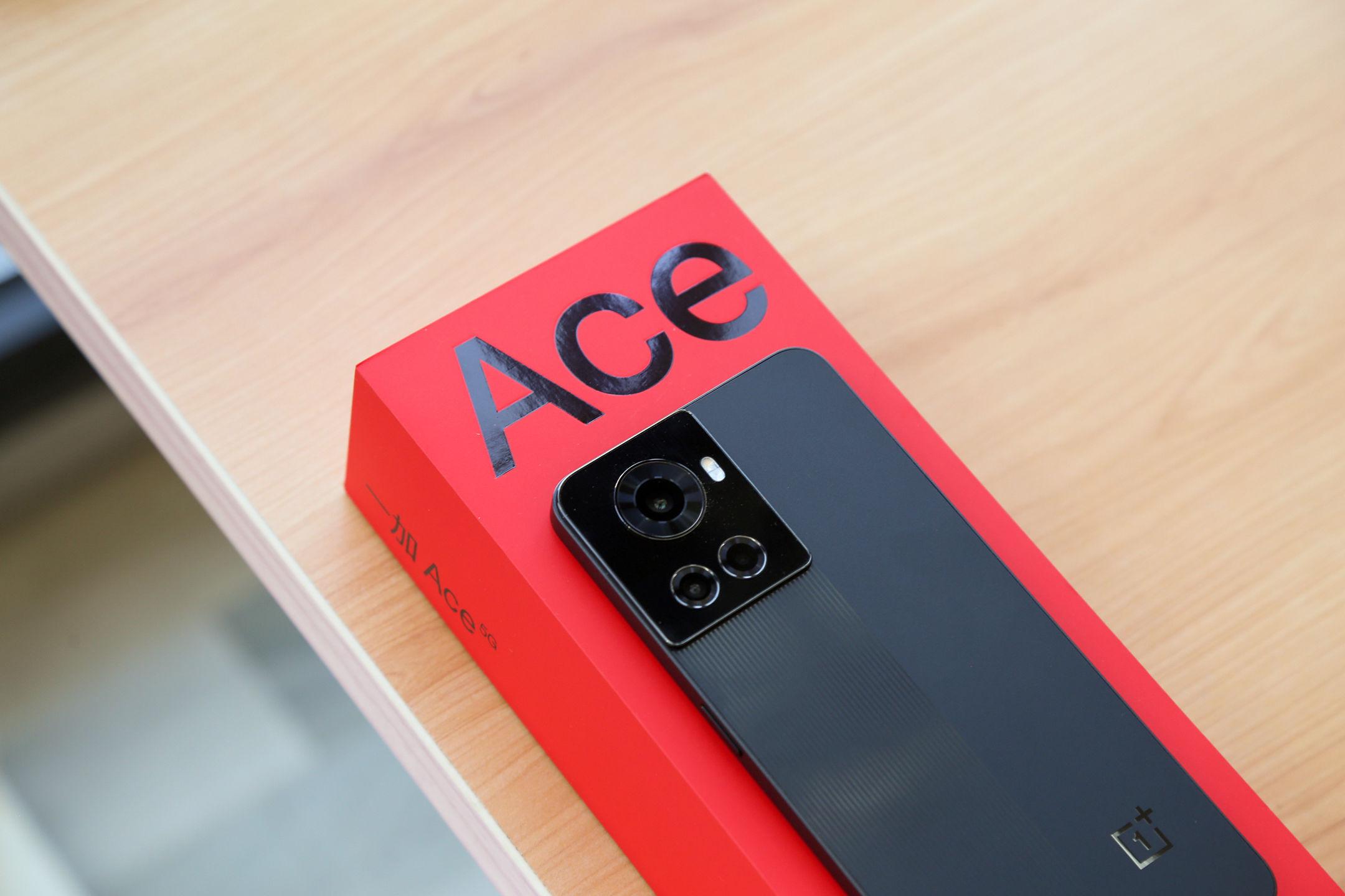 一加 Ace 体验：天玑 8100 MAX 特调芯片，还是游戏手机？